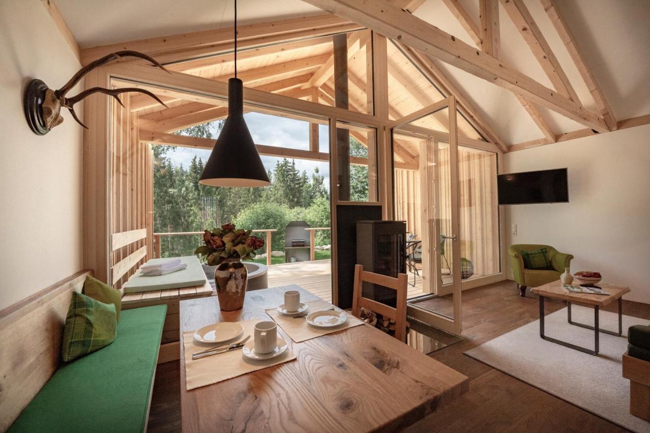 Forstgut - Premium Waldchalets Und Lodge Suiten Regen Exterior foto