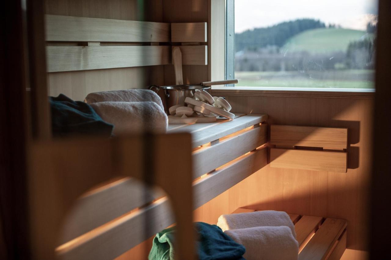 Forstgut - Premium Waldchalets Und Lodge Suiten Regen Exterior foto