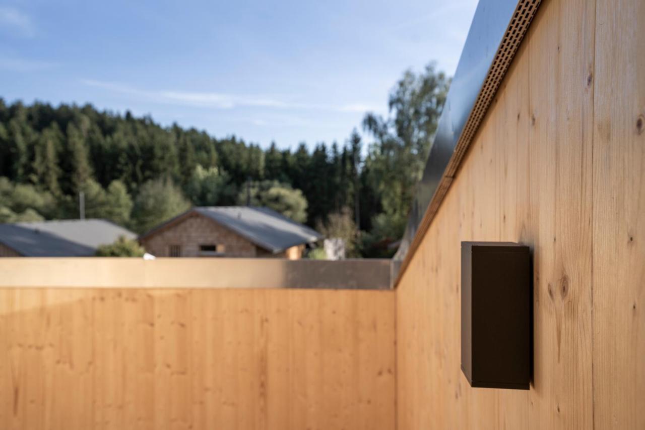 Forstgut - Premium Waldchalets Und Lodge Suiten Regen Exterior foto